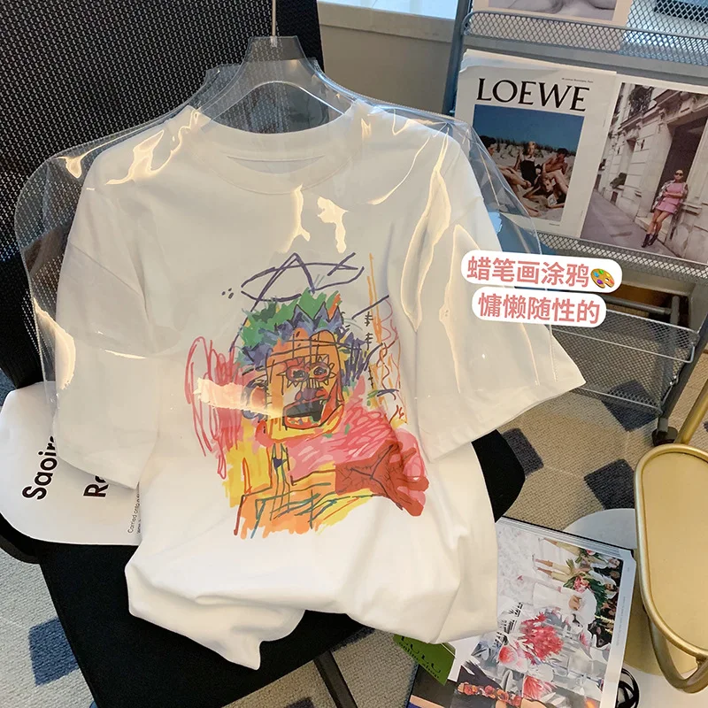 Женская футболка с коротким рукавом и принтом граффити
Женская футболка с коротким рукавом и принтом граффити