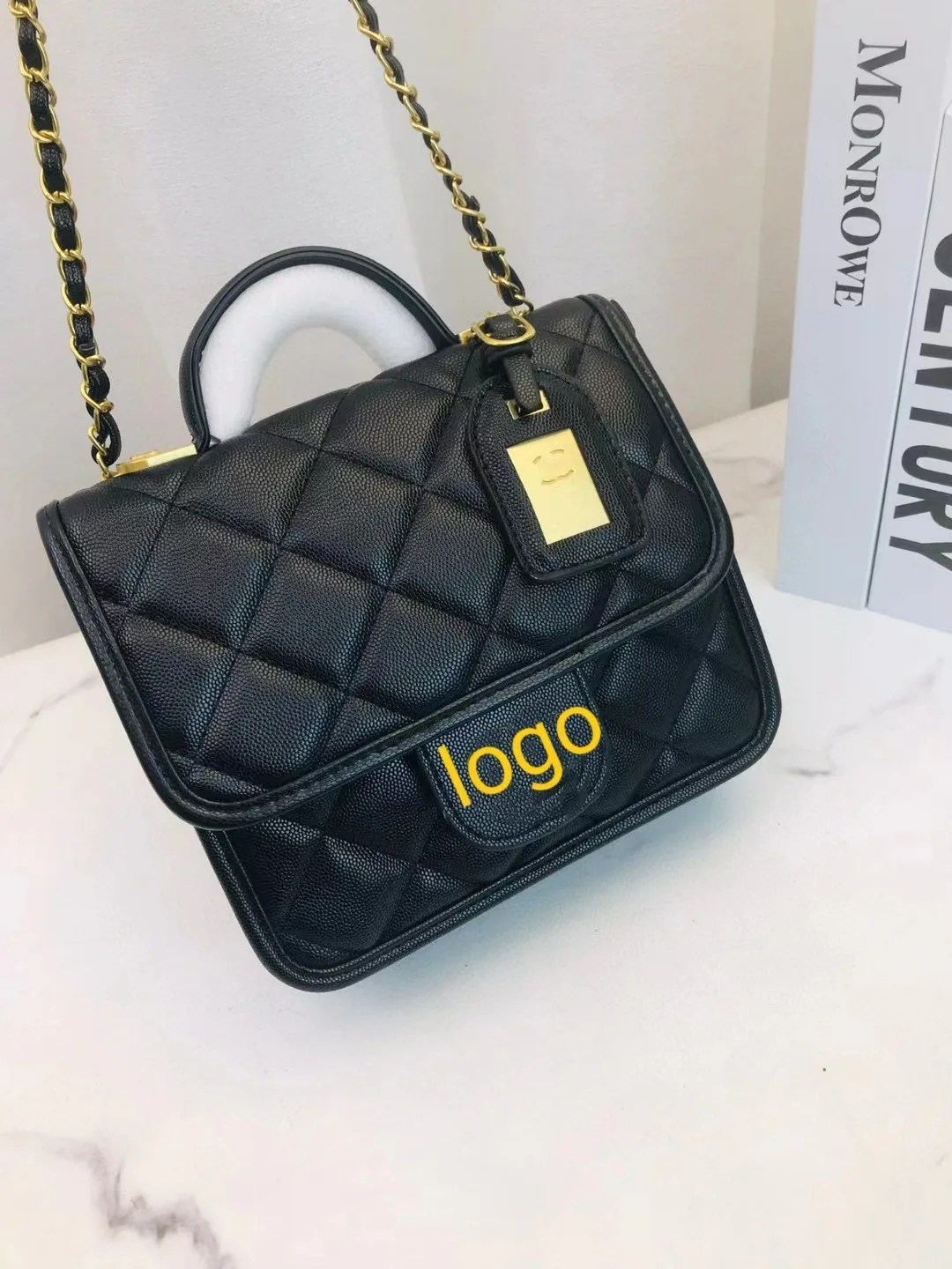 2023 new tofu bag, Korean one-shoulder cross-body hand-held chain bag, versatile small square bag for daily travel
2023 new tofu bag, Korean one-shoulder cross-body hand-held chain bag, versatile small square bag for daily travel