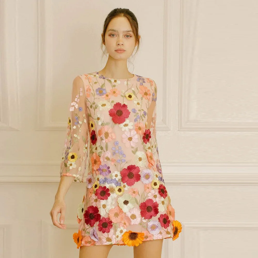 Flowers Prom Dresses 2023 Jewel Neck 3/4 Sleeves Party Dress Above Knee Length Illusion Evening Gowns Tulle A-Line فساتين السهرة
Flowers Prom Dresses 2023 Jewel Neck 3/4 Sleeves Party Dress Above Knee Length Illusion Evening Gowns Tulle A-Line فساتين السهرة