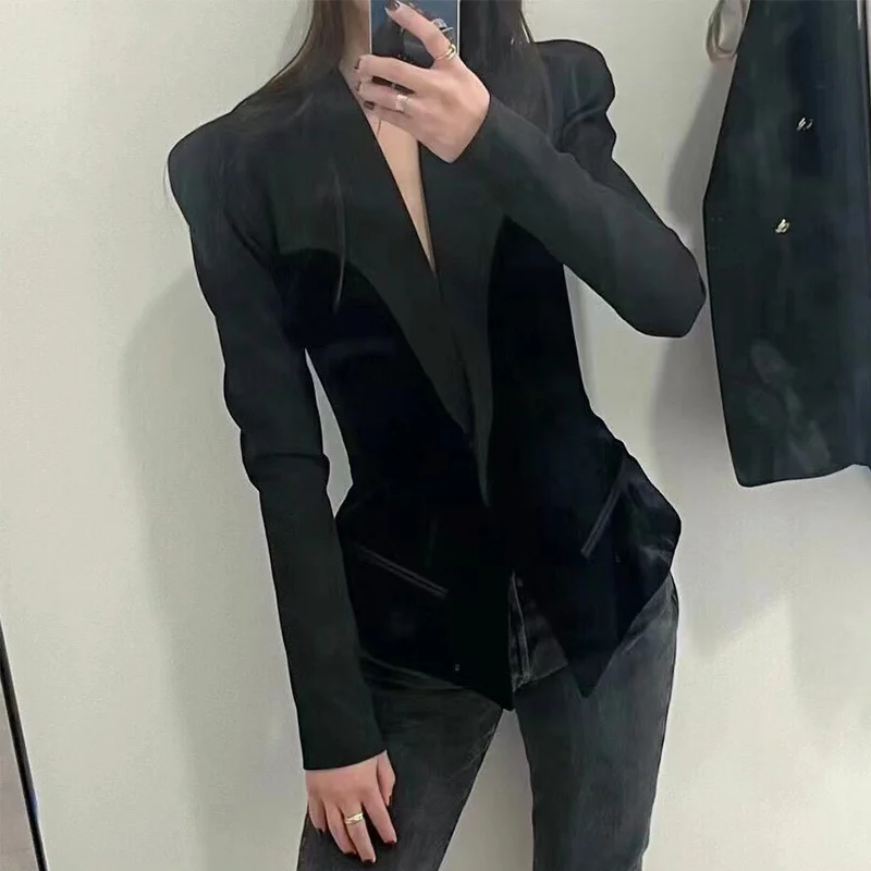 2023 AW New Women Fashion Long Sleeve Black Blazer Retro V-neck Velvet Patchwork Suit Jacket Elegent Slim Solid Color Outwear
2023 AW New Women Fashion Long Sleeve Black Blazer Retro V-neck Velvet Patchwork Suit Jacket Elegent Slim Solid Color Outwear