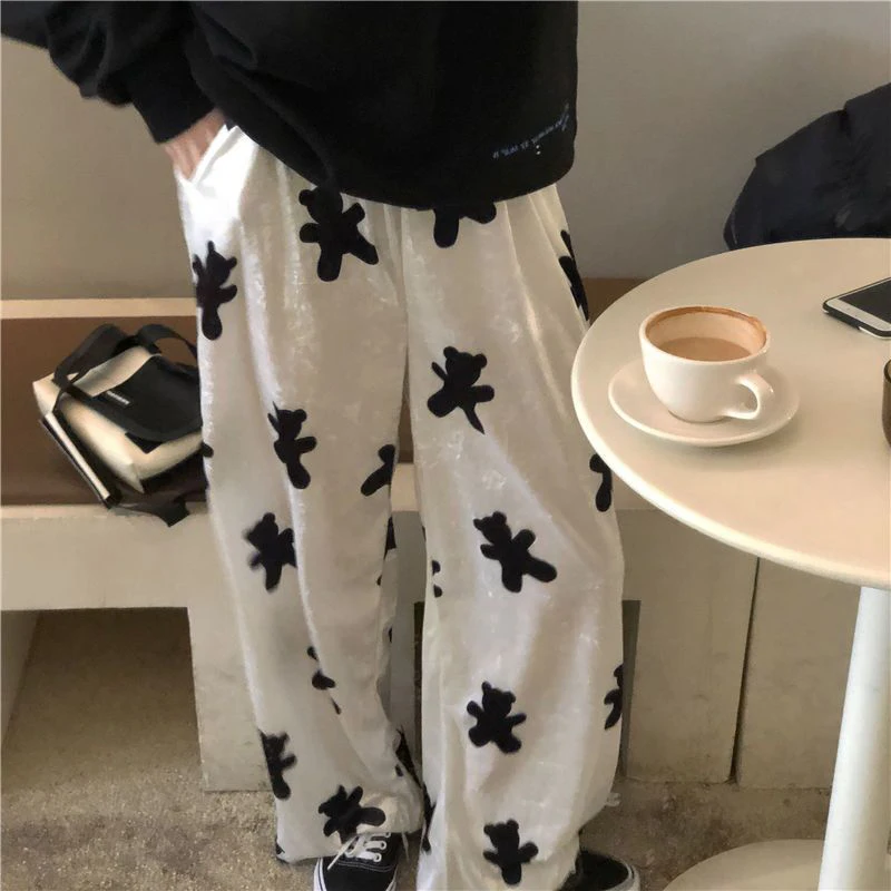 MEXZT Streetwear Bear Wide Leg Pant Women High Waist Cartoon Print Straight Trousers Korean Loose All Match Casual Pants New
MEXZT Streetwear Bear Wide Leg Pant Women High Waist Cartoon Print Straight Trousers Korean Loose All Match Casual Pants New
