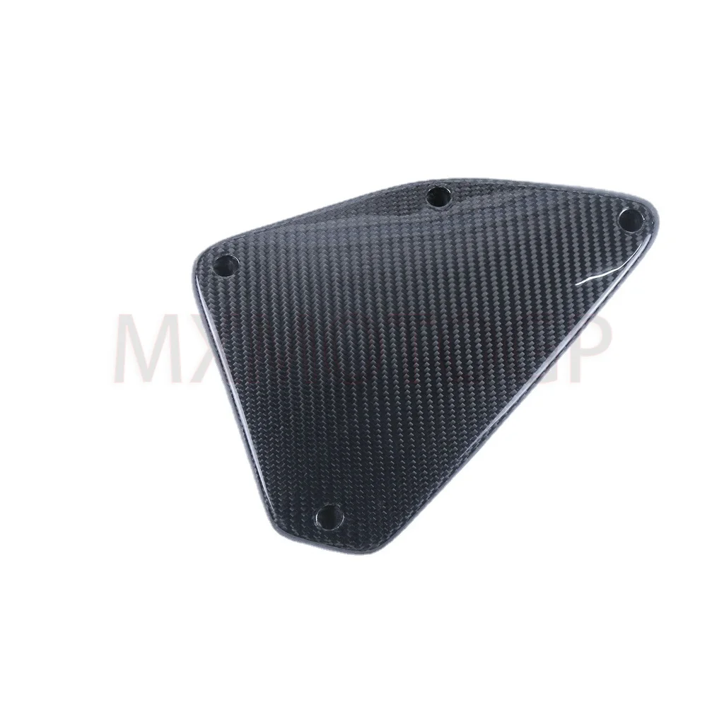Motorcycle Modified 3K Carbon Fiber Filter Box Cover for KTM 690 Duke 2012-2016 2017-2019
Motorcycle Modified 3K Carbon Fiber Filter Box Cover for KTM 690 Duke 2012-2016 2017-2019