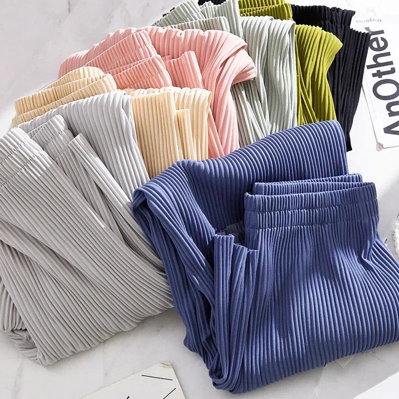 Women's Soft Comfort Ice Silk Pants Casual Basic Baggy Long Wide Trousers for Women High Waist Sweatpants Women's Straight Pant
Women's Soft Comfort Ice Silk Pants Casual Basic Baggy Long Wide Trousers for Women High Waist Sweatpants Women's Straight Pant