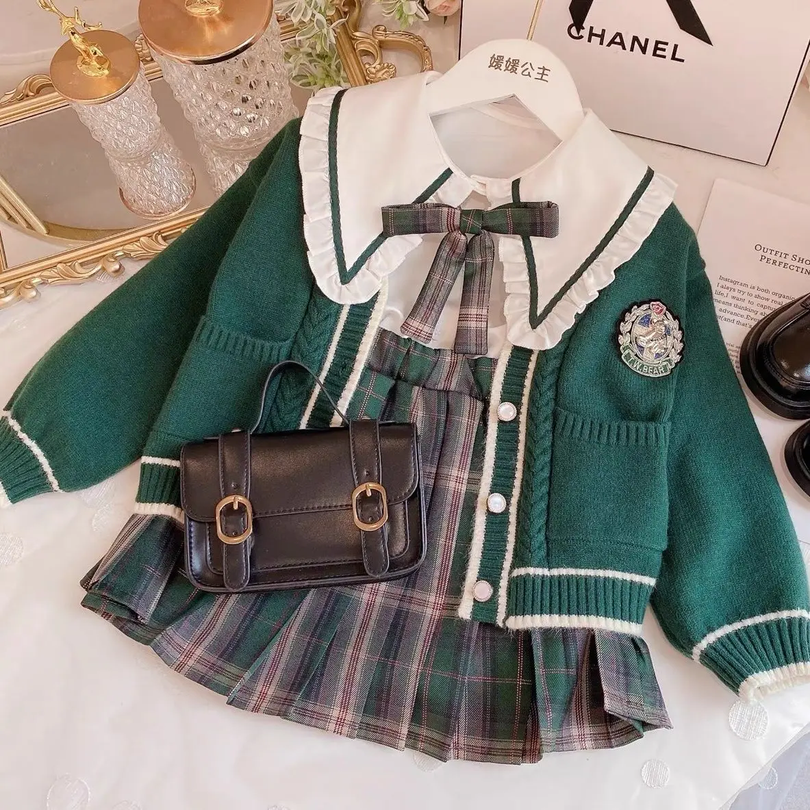 Children's College Style Jk Sets Girls Knitted Sweater Cardigan Coats+Shirt+Short Skirt+Tie 4Pcs Outfits School Uniforms Suits
Children's College Style Jk Sets Girls Knitted Sweater Cardigan Coats+Shirt+Short Skirt+Tie 4Pcs Outfits School Uniforms Suits