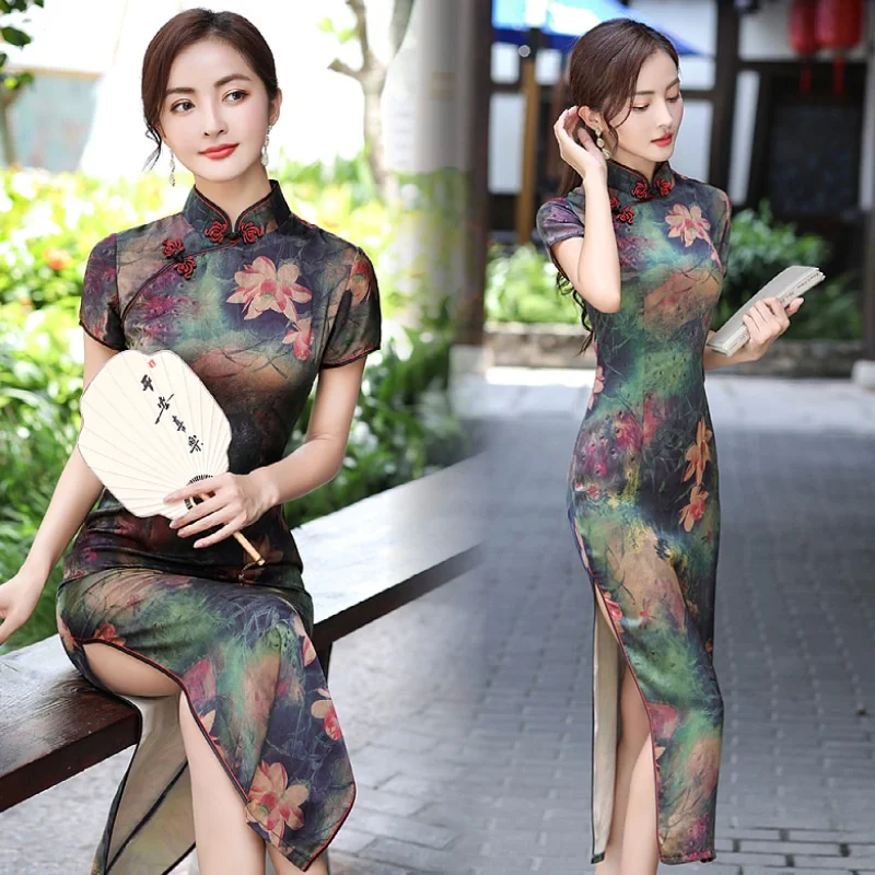 2022 short sleeve long cheongsam vintage qipao silk fashion daily women dress slim party costume dresses lotus flower printing
2022 short sleeve long cheongsam vintage qipao silk fashion daily women dress slim party costume dresses lotus flower printing