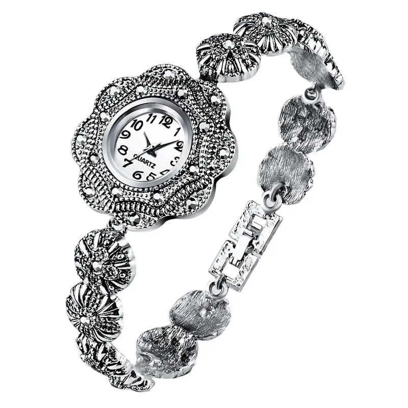 2022 New Women Bracelet Watches Fashion Luxury Crystal Watch Small Ladies Quartz Wristwatches Women Clock Relogio Feminino
2022 New Women Bracelet Watches Fashion Luxury Crystal Watch Small Ladies Quartz Wristwatches Women Clock Relogio Feminino