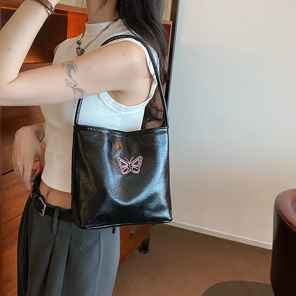 Women Tote Bag Butterfly Y2K Hobo Bag Embroidery Underarm Bag Shiny Armpit Bag Trendy PU Leather Female Clutch Girl Purse
Women Tote Bag Butterfly Y2K Hobo Bag Embroidery Underarm Bag Shiny Armpit Bag Trendy PU Leather Female Clutch Girl Purse