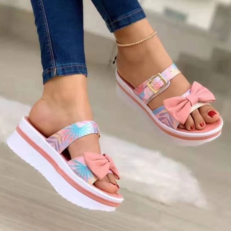 Summer Fad New Bow Flats Women Slippers 2022 Designer Brand Platform Shoes Flip Flops Sandals Dress Walking Slides Women Shoes
Summer Fad New Bow Flats Women Slippers 2022 Designer Brand Platform Shoes Flip Flops Sandals Dress Walking Slides Women Shoes