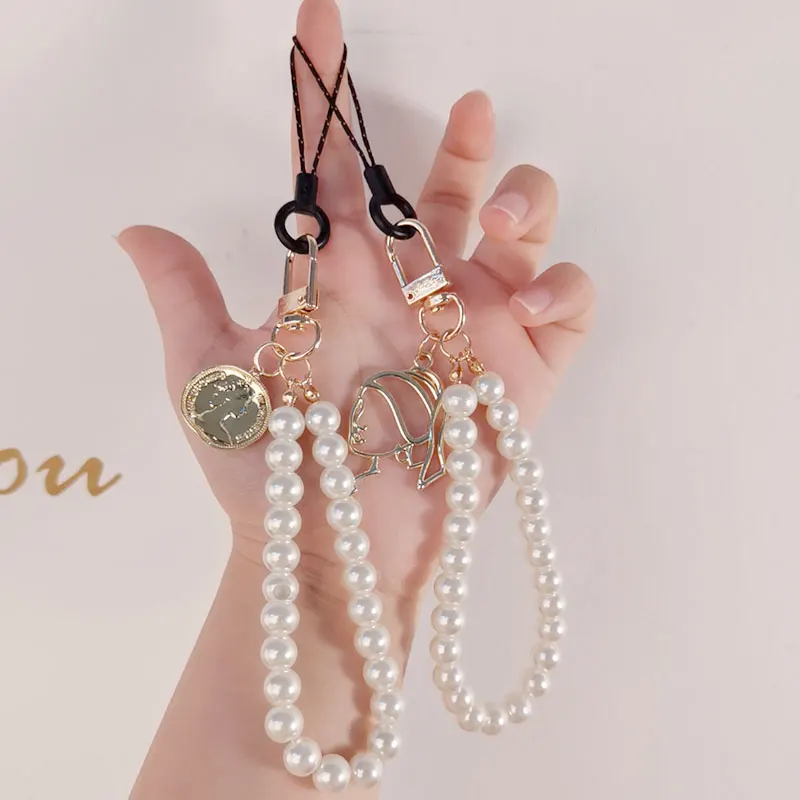 Short Pearl Lanyard Hand-woven Strong Durable Wrist Strap Back Shell Antilost Lanyard Fashion Women's Rhinestone Pendant Pendant
Short Pearl Lanyard Hand-woven Strong Durable Wrist Strap Back Shell Antilost Lanyard Fashion Women's Rhinestone Pendant Pendant