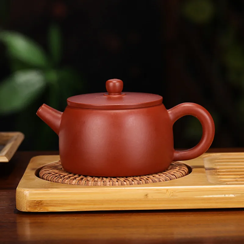 140ml Classic Yixing Purple Clay Teapots Raw Ore Dahongpao Filter Tea Pot Home Zisha Beauty Kettle Chinese Teaware Supplies
140ml Classic Yixing Purple Clay Teapots Raw Ore Dahongpao Filter Tea Pot Home Zisha Beauty Kettle Chinese Teaware Supplies