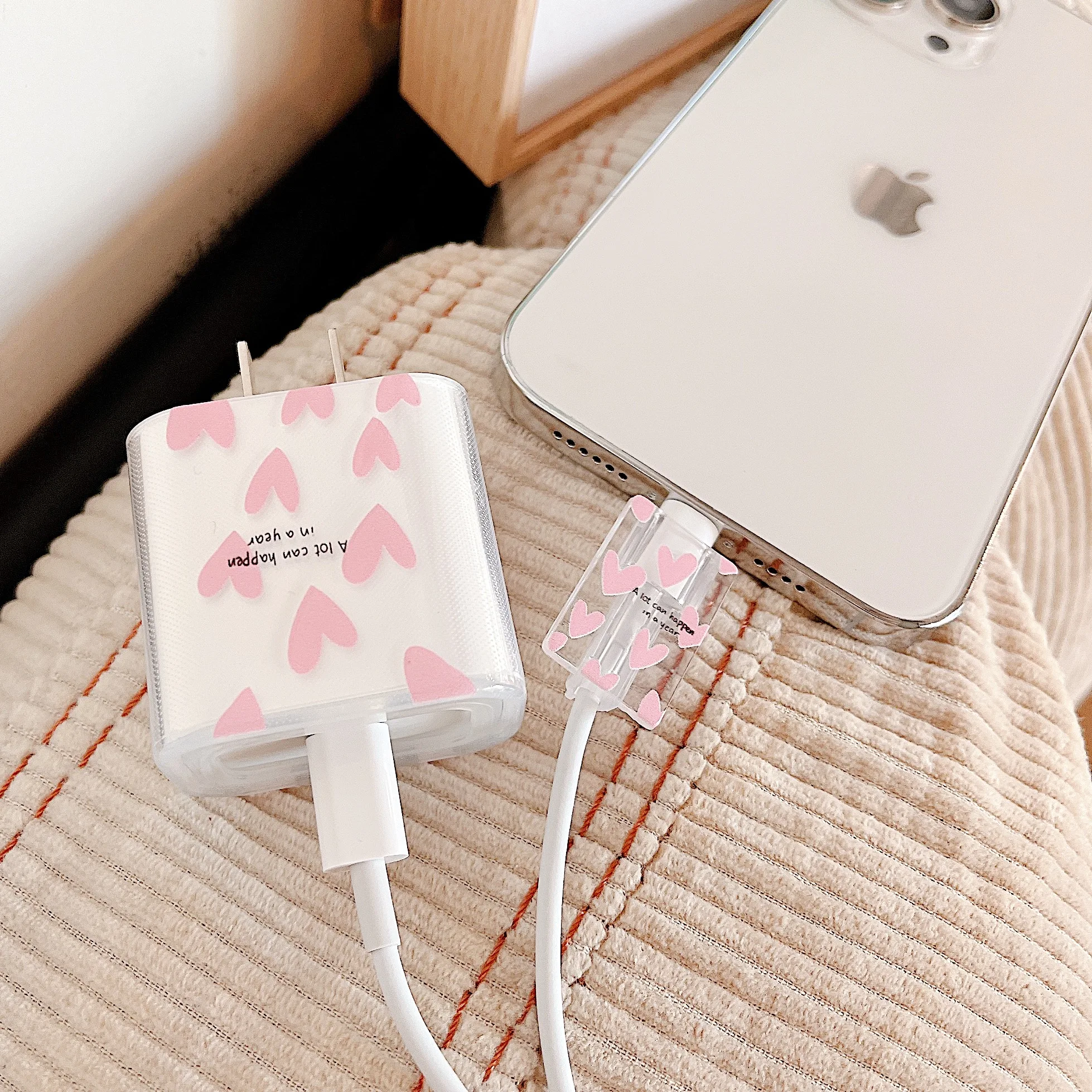 Симпатичный защитный USB-кабель для передачи данных, чехол для быстрой зарядки iPhone 18/20 Вт, намотка для головы, чехол для шнура, чехол для любовных девушек, INS C
Симпатичный защитный USB-кабель для передачи данных, чехол для быстрой зарядки iPhone 18/20 Вт, намотка для головы, чехол для шнура, чехол для любовных девушек, INS C