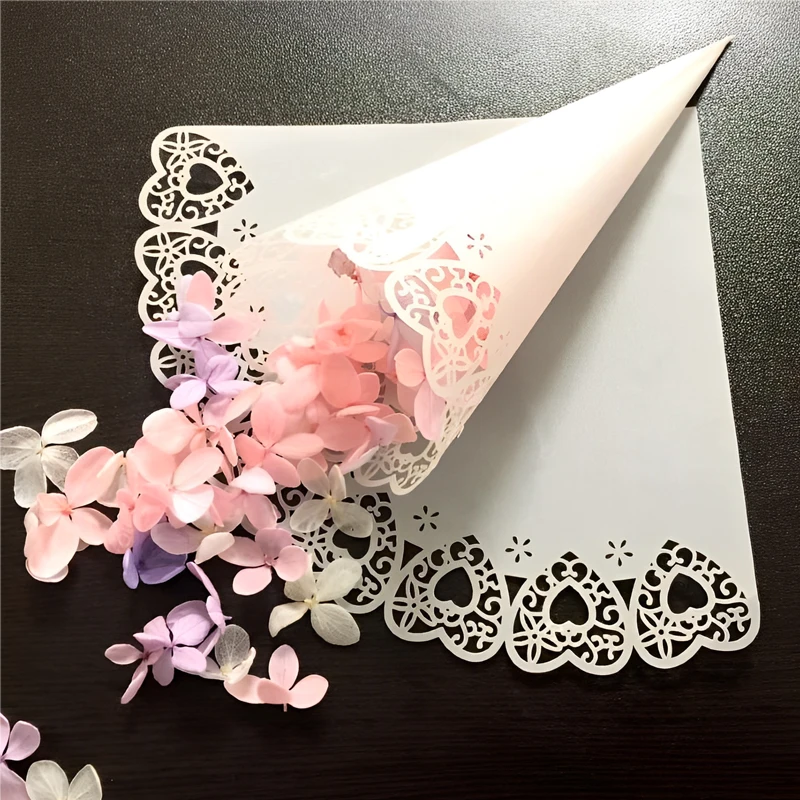 50Pcs Heart Wedding Flower Petal Cones Laser Cut Openwork lace Candy Confetti Cones Birthday Party Decorations Confetti Toss
50Pcs Heart Wedding Flower Petal Cones Laser Cut Openwork lace Candy Confetti Cones Birthday Party Decorations Confetti Toss