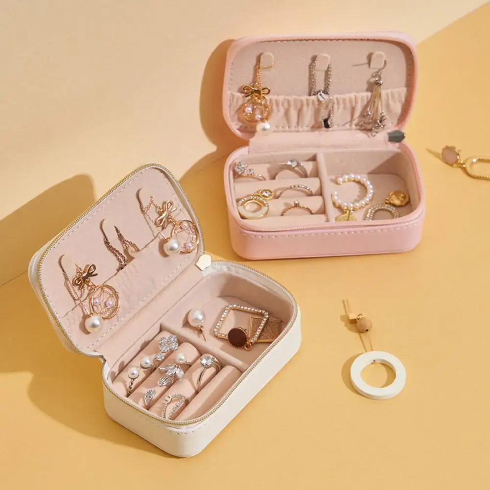 Органайзер для ювелирных украшений W5w2, дорожная шкатулка для ювелирных изделий, медальон для сережек, кожаный портативный держатель для хр... 
Органайзер для ювелирных украшений W5w2, дорожная шкатулка для ювелирных изделий, медальон для сережек, кожаный портативный держатель для хр...