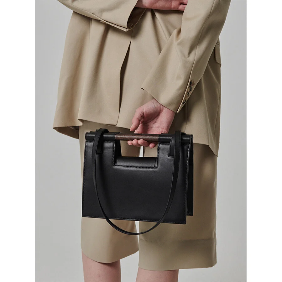 Luxury Design Female Purse Handbags korea new solid pole women's bag pu leather single shoulder Hand bag daily small square bags
Luxury Design Female Purse Handbags korea new solid pole women's bag pu leather single shoulder Hand bag daily small square bags