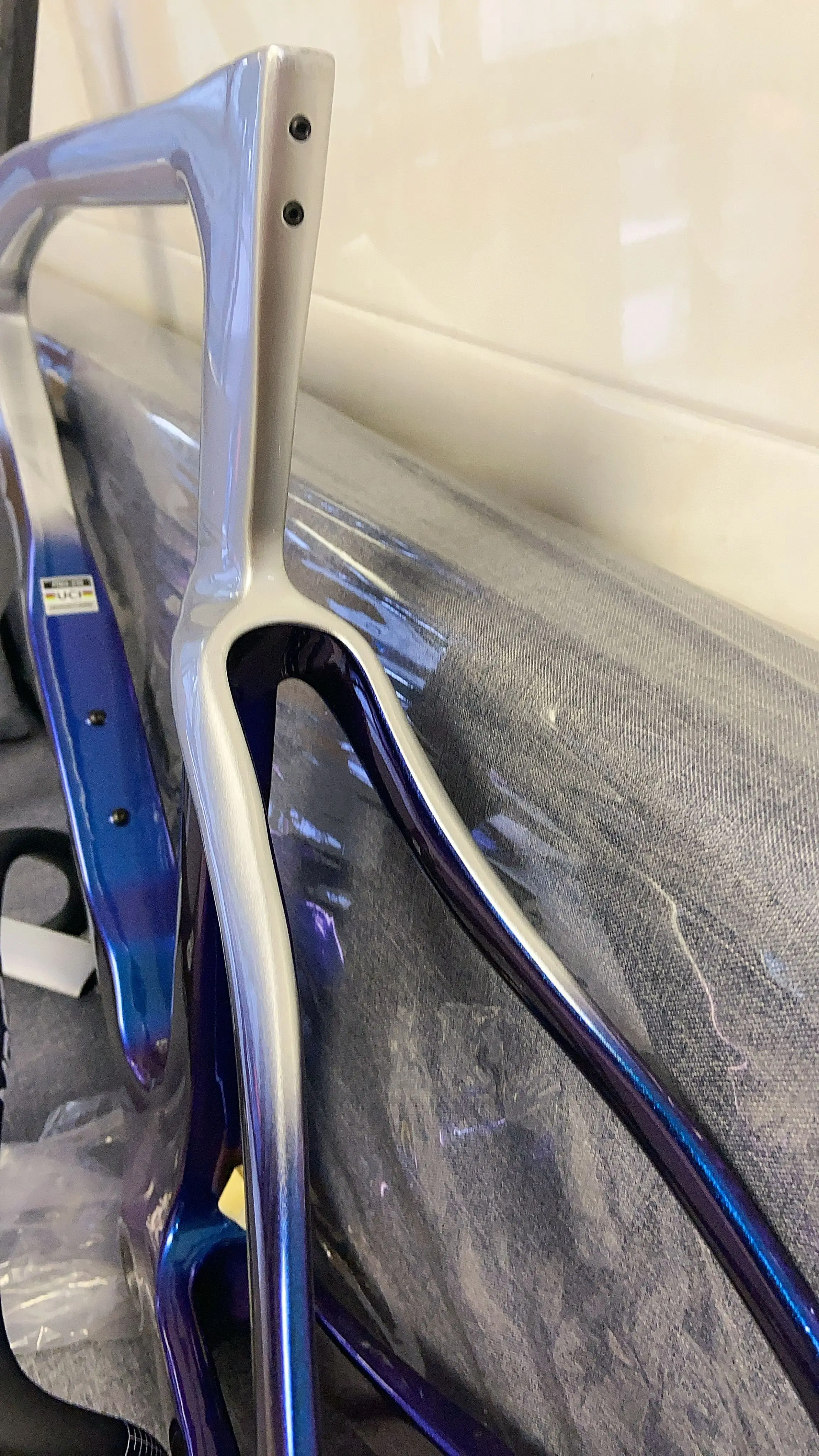 2023 New F14 Carbon Road Bike Frame F Bicycle Frame Bike Frameset BB68 Rim &Disc Brake With Handlebar silver blue color
2023 New F14 Carbon Road Bike Frame F Bicycle Frame Bike Frameset BB68 Rim &Disc Brake With Handlebar silver blue color