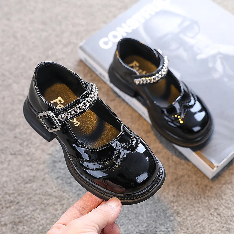 Girls' Square Head Black Patent Leather Kids Shoes Spring and Autumn 2022 New Performance Shoes Children Retro Casual Shoes
Girls' Square Head Black Patent Leather Kids Shoes Spring and Autumn 2022 New Performance Shoes Children Retro Casual Shoes