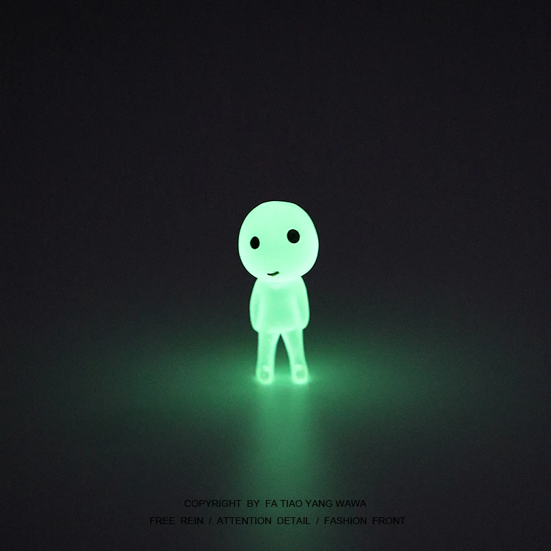 Bored look at the little nerd watching you at night! Noctilucent furnishing articles
Bored look at the little nerd watching you at night! Noctilucent furnishing articles