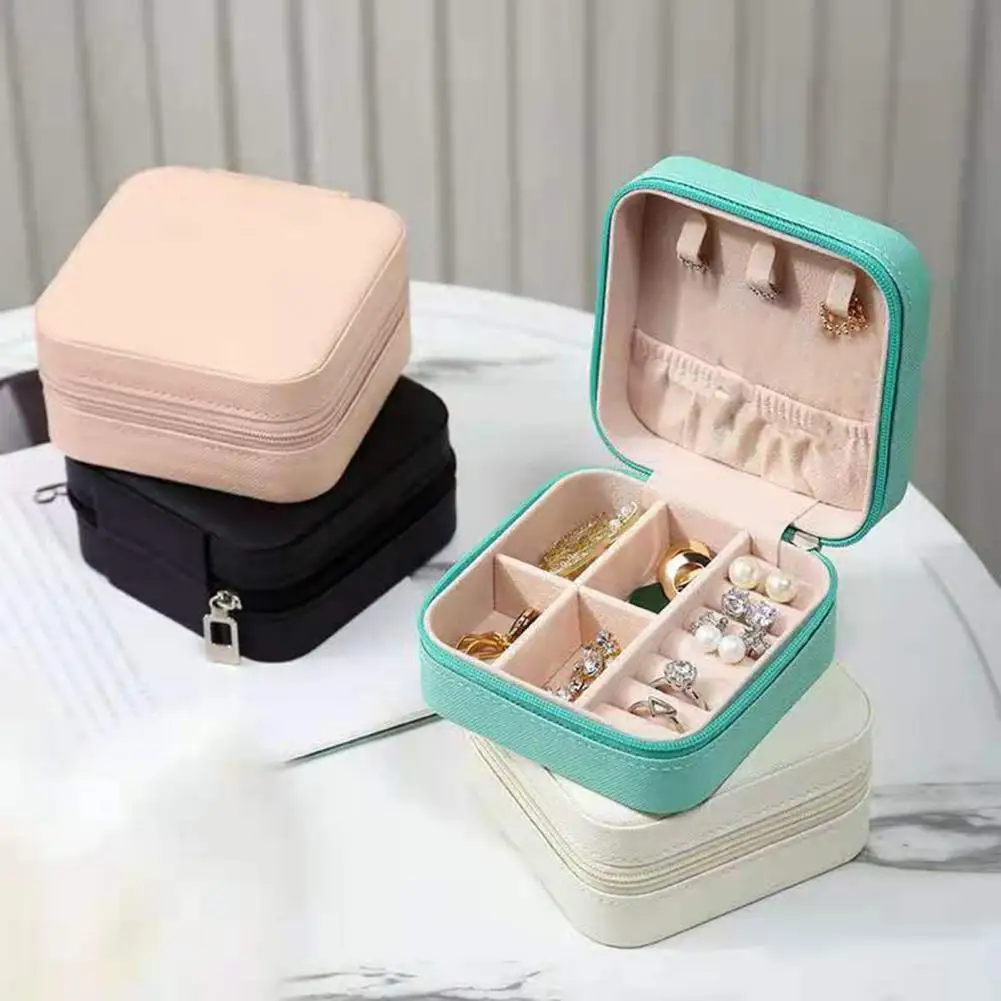 Jewelry Storage Box Single Layer Large Capacity Multi-function Wear-resistant Good Sealing Earrings Display Case for Home
Jewelry Storage Box Single Layer Large Capacity Multi-function Wear-resistant Good Sealing Earrings Display Case for Home