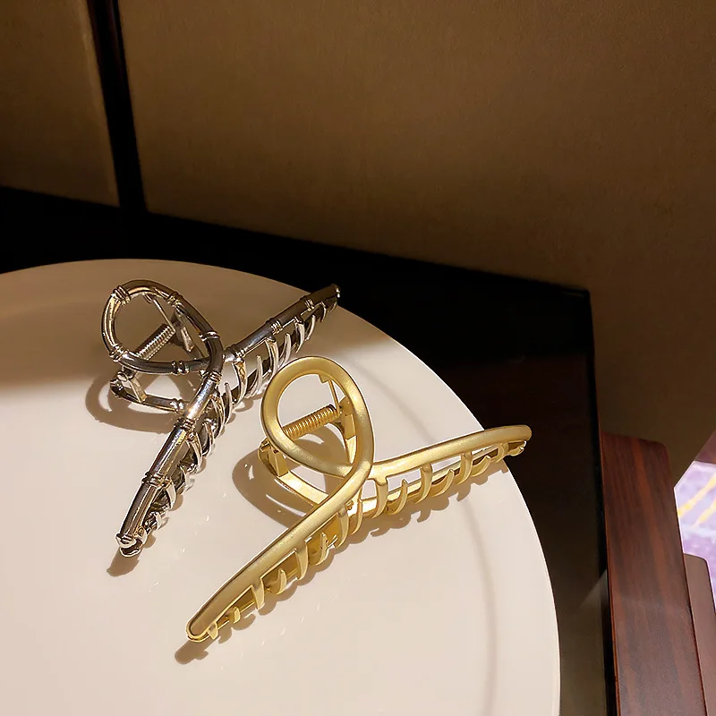 Sweet Gold Silver Color Metal Bamboo Knot Cross Hair Claws Minimalist Vintage Oversize Hair Clamp for Women Hair Accessories 
Sweet Gold Silver Color Metal Bamboo Knot Cross Hair Claws Minimalist Vintage Oversize Hair Clamp for Women Hair Accessories