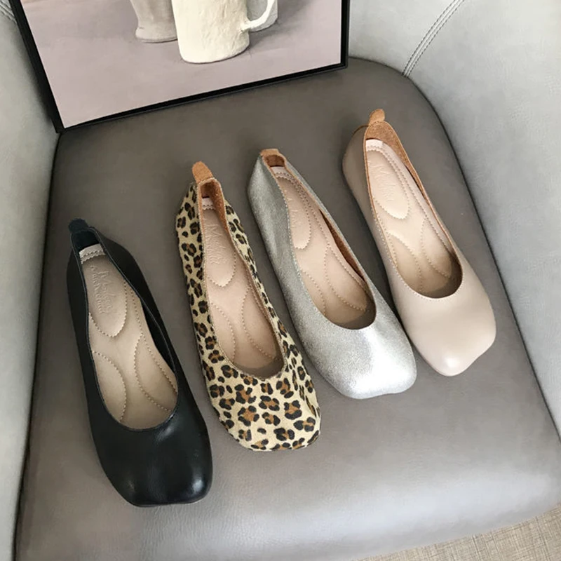Soft Leather Flats Leopard Fashion Comfort Peas Shoes Pumps Solid Color Lazy Loafers Simple Commuter Casual Single Shoes Zapatos
Soft Leather Flats Leopard Fashion Comfort Peas Shoes Pumps Solid Color Lazy Loafers Simple Commuter Casual Single Shoes Zapatos