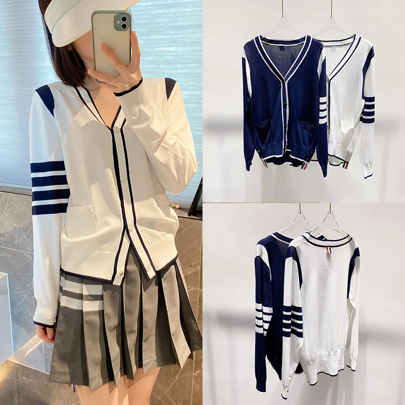 High Quality Korean 2023 Spring and Autumn V-neck Knitted Sweater Coat Women's TB Cardigan Sweater Loose Top with White Overlay
High Quality Korean 2023 Spring and Autumn V-neck Knitted Sweater Coat Women's TB Cardigan Sweater Loose Top with White Overlay