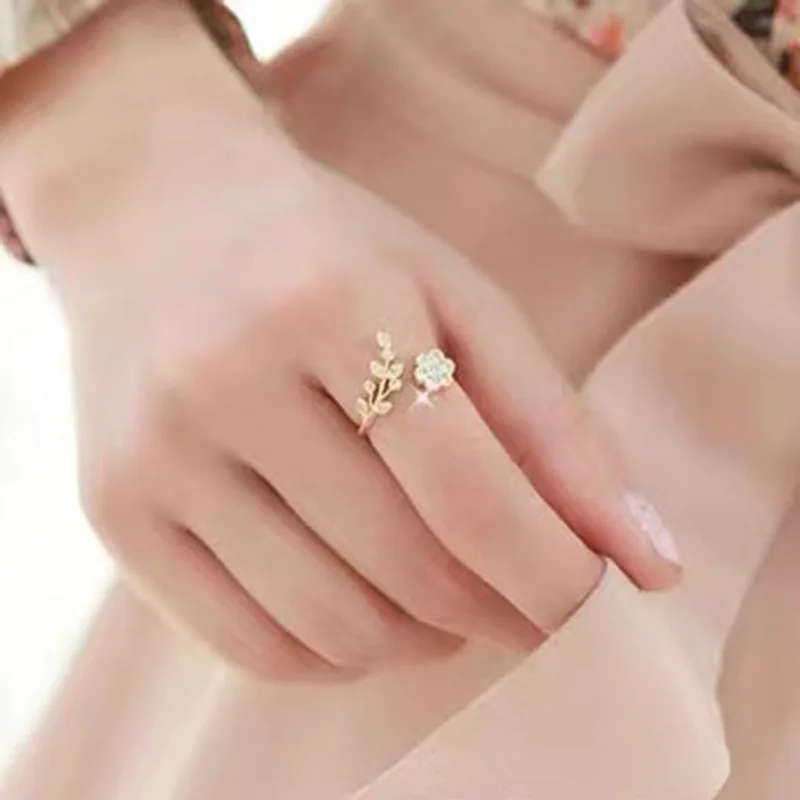 2022 New Fashion Leaf Flower Open Adjustable Ring for Women Free Shipping Items Anniversary Gift Jewelry Accessories
2022 New Fashion Leaf Flower Open Adjustable Ring for Women Free Shipping Items Anniversary Gift Jewelry Accessories