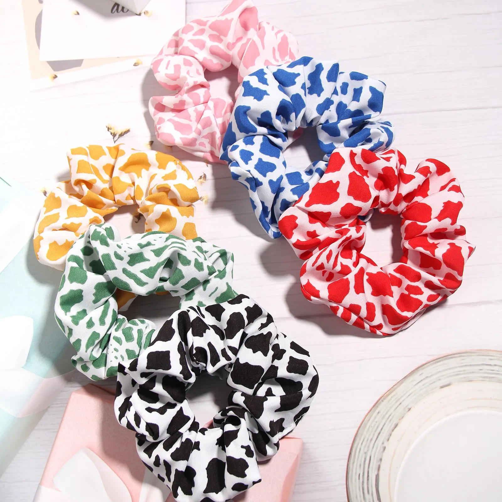 Furling Girl 1PC Bright Color Women Leopard Print Fashion Scrunchies Elastic Hair Accessories Ponytail Holder
Furling Girl 1PC Bright Color Women Leopard Print Fashion Scrunchies Elastic Hair Accessories Ponytail Holder