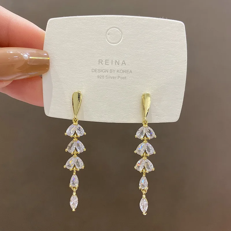 Rimiut Long Tassel Crystal Earrings Women's Exaggerated Temperament Earrings Party Wedding Jewelry for Women Fine Jewelry
Rimiut Long Tassel Crystal Earrings Women's Exaggerated Temperament Earrings Party Wedding Jewelry for Women Fine Jewelry