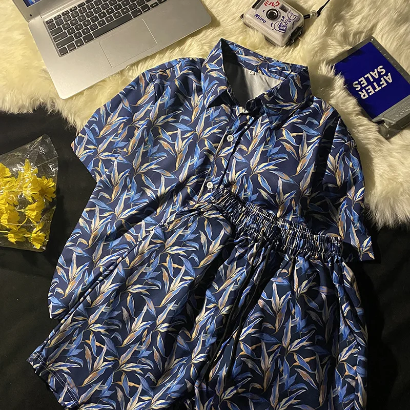ZCSMLL Suit Men's Summer Port Style High Street Tide Ins Full Printed 5-sleeve Shirt Loose Casual Straight Shorts 2-piece Set
ZCSMLL Suit Men's Summer Port Style High Street Tide Ins Full Printed 5-sleeve Shirt Loose Casual Straight Shorts 2-piece Set