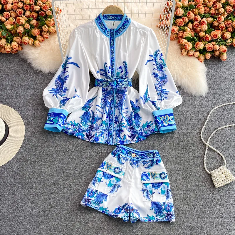 Amolapha Women's Summer Retro Court Style Fashion Sets O-Neck Lantern Sleeve Printed Tops+High Waist Shorts Clothing Suits
Amolapha Women's Summer Retro Court Style Fashion Sets O-Neck Lantern Sleeve Printed Tops+High Waist Shorts Clothing Suits