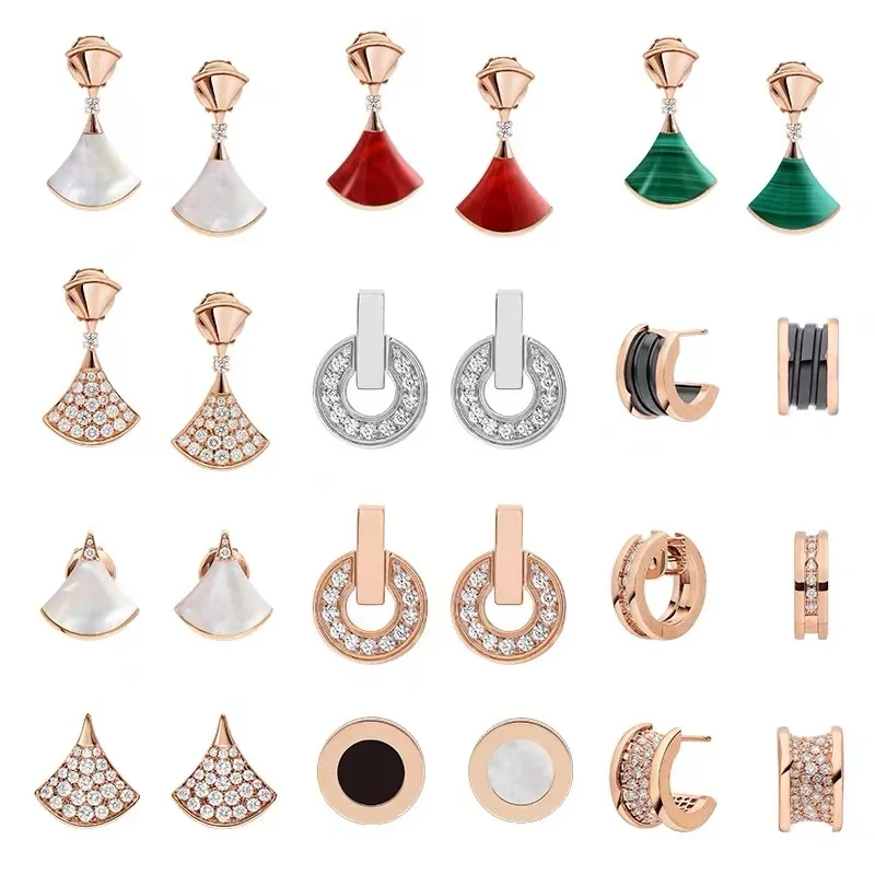 Bulgarian 18K double skirt necklace, female rose gold fan, Fritillaria, chalcedony, light luxury, simple fashion earrings 
Bulgarian 18K double skirt necklace, female rose gold fan, Fritillaria, chalcedony, light luxury, simple fashion earrings