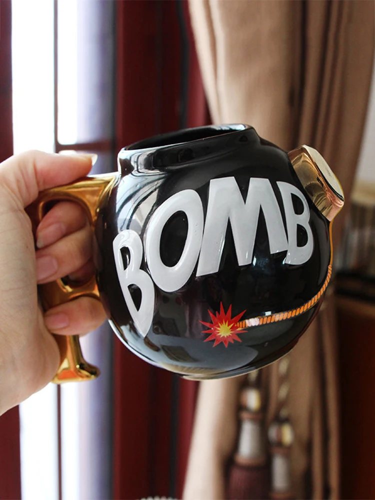 Керамическая чашка-бомба, рождественские чайные кружки большой емкости, кофейные чашки, чашка для воды, уникальная костяная кружка в форме ...
Керамическая чашка-бомба, рождественские чайные кружки большой емкости, кофейные чашки, чашка для воды, уникальная костяная кружка в форме ...