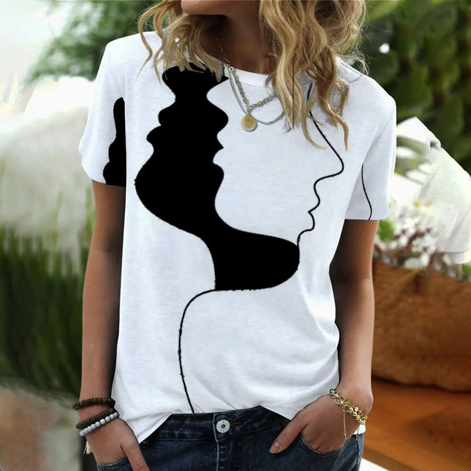 2022 Women's Clothing Facial Art Printed Short Sleeve Top Streetwear Pattern T-shirt 3D Printing Casual Shirt Loose Oversized
2022 Women's Clothing Facial Art Printed Short Sleeve Top Streetwear Pattern T-shirt 3D Printing Casual Shirt Loose Oversized