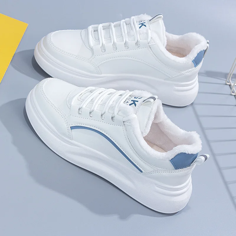 Women's Vulcanized Casual Shoes White Platform Running Sneakers Comfortable Ladies Flat Shoes Outdoor Leisure Footwear
Women's Vulcanized Casual Shoes White Platform Running Sneakers Comfortable Ladies Flat Shoes Outdoor Leisure Footwear