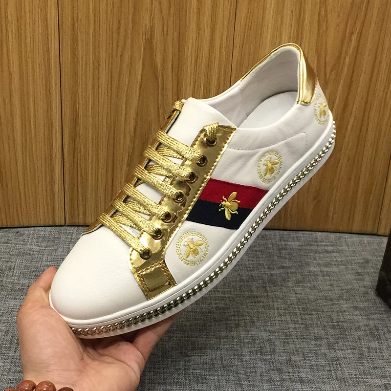 Luxury brand genuine Fashion Brand 2023 Summer White Men's Leather Embroidery Little Bee Casual Shoes Korean Versatile
Luxury brand genuine Fashion Brand 2023 Summer White Men's Leather Embroidery Little Bee Casual Shoes Korean Versatile