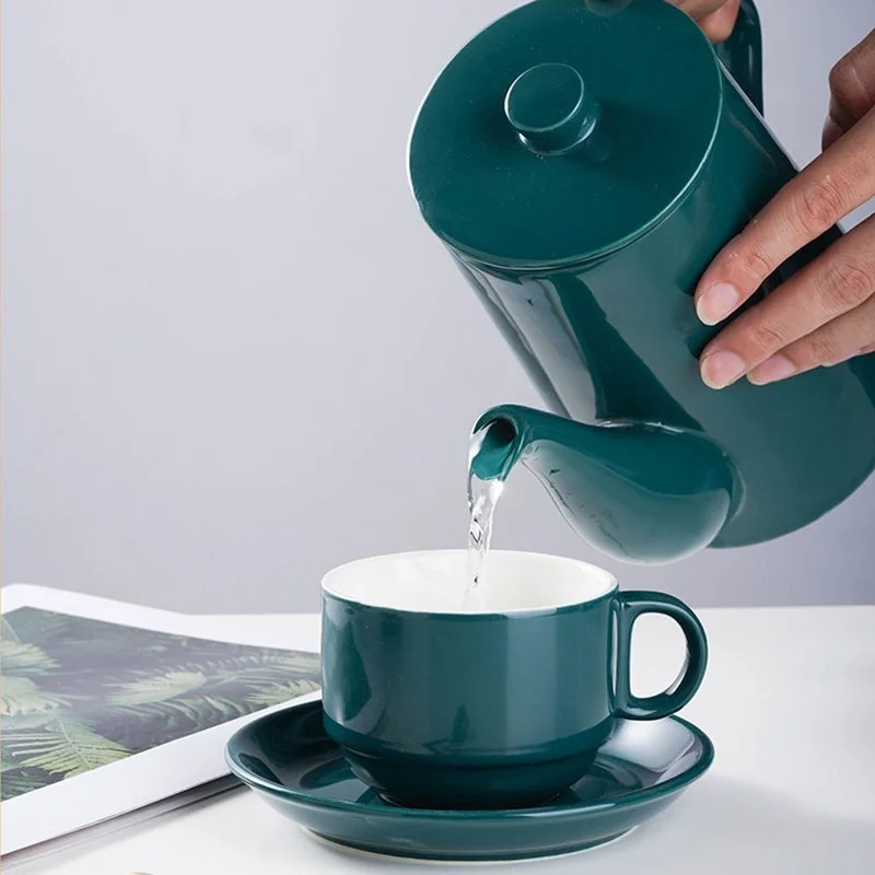 1300ML Ceramic Cold Kettle Nordic Style Large Capacity Teapot European Light Luxury Coffee Pot Cold/Hot Dual Purpose Kettle
1300ML Ceramic Cold Kettle Nordic Style Large Capacity Teapot European Light Luxury Coffee Pot Cold/Hot Dual Purpose Kettle