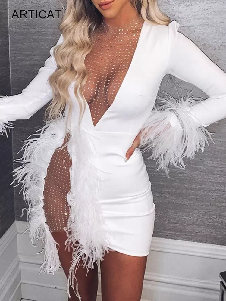 Articat Sexy See Through Sequin Mesh Patchwork Dresses Women Deep V White Feather Mini Party Dress Ladies Nightclub Vestidos
Articat Sexy See Through Sequin Mesh Patchwork Dresses Women Deep V White Feather Mini Party Dress Ladies Nightclub Vestidos