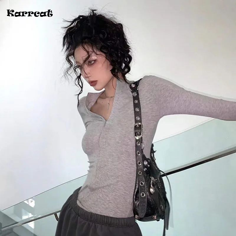 Karrcat Punk Style Long Sleeve T-shirts Goth Hip-hop Streetwear Women Zipper Tight Solid Tee Shirts Sexy Slim Basic Tshirt 90s
Karrcat Punk Style Long Sleeve T-shirts Goth Hip-hop Streetwear Women Zipper Tight Solid Tee Shirts Sexy Slim Basic Tshirt 90s