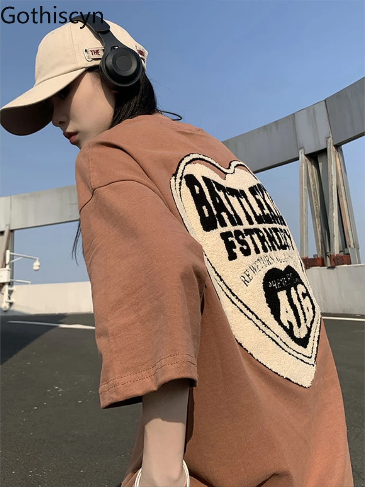 Gothiscyn 2022 American Street T-shirt Men Women Short-sleeved Oversized Love Towel Embroidery Bf Summer High Street Couple Tops
Gothiscyn 2022 American Street T-shirt Men Women Short-sleeved Oversized Love Towel Embroidery Bf Summer High Street Couple Tops