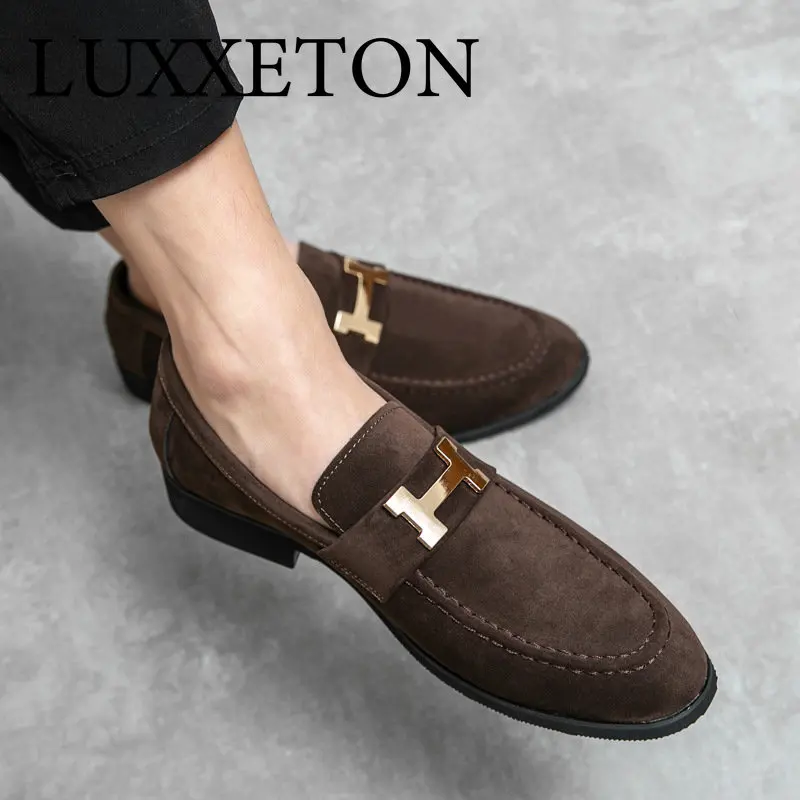 Men Formal Leather Shoes Business Casual Pointed English Low Boots Fashionable Breathable with Brown Heels Dress Shoes Men
Men Formal Leather Shoes Business Casual Pointed English Low Boots Fashionable Breathable with Brown Heels Dress Shoes Men