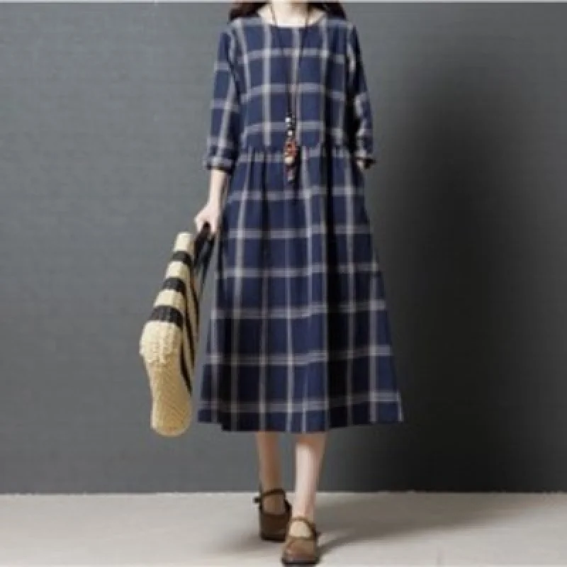 Клетчатое льняное платье большого размера с длинным рукавом
Клетчатое льняное платье большого размера с длинным рукавом