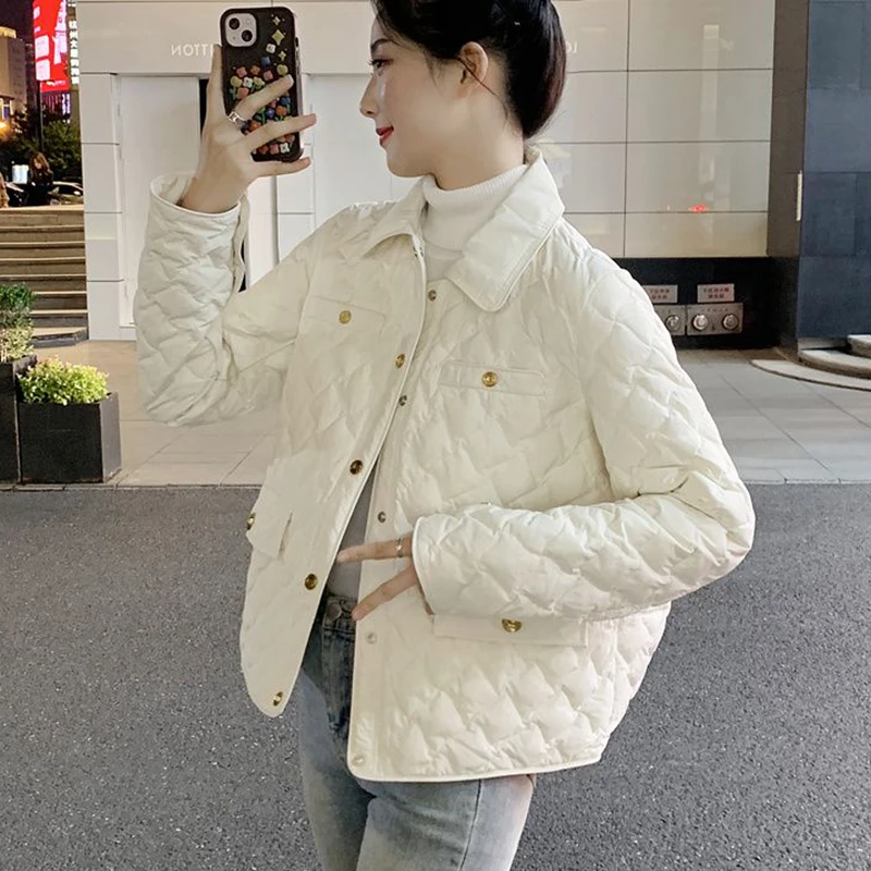 Winter Jacket Women Fashion Warm Thick Patchwork Short Style Cotton padded Parkas Coat Turn Down Collar Winter Clothes Women 2XL
Winter Jacket Women Fashion Warm Thick Patchwork Short Style Cotton padded Parkas Coat Turn Down Collar Winter Clothes Women 2XL