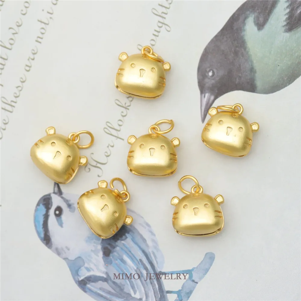 Color copper plated gold country tide year of the Tiger lovely little tiger bell pendant DIY accessories
Color copper plated gold country tide year of the Tiger lovely little tiger bell pendant DIY accessories