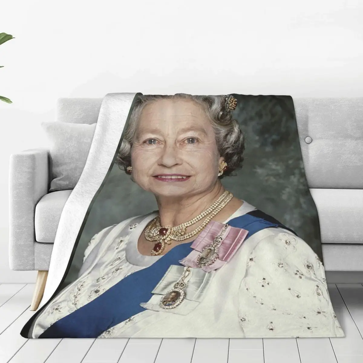 Elizabeth Ii Blanket Fleece Printed Queen England British Multi-function Soft Throw Blankets for Sofa Outdoor Bedspread
Elizabeth Ii Blanket Fleece Printed Queen England British Multi-function Soft Throw Blankets for Sofa Outdoor Bedspread