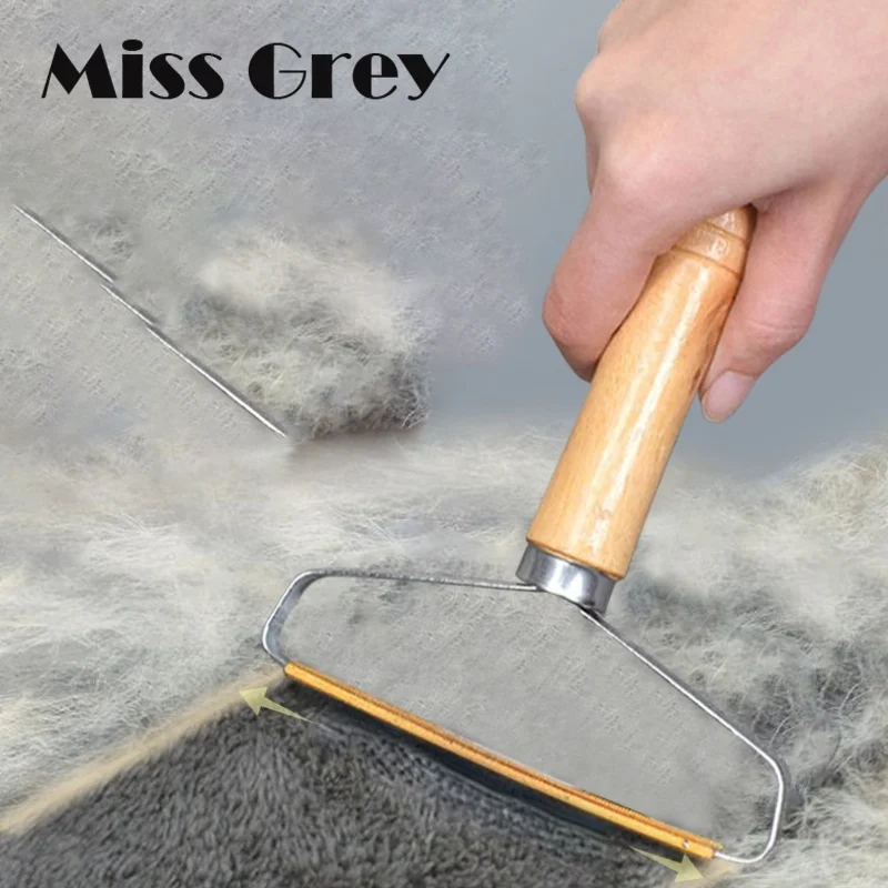 Portable Lint Remover Fuzz Removers for Clothes Wool Coats Removes Pet Hairs Fabric Shaver Bed Carpet Household Cleaning Brush
Portable Lint Remover Fuzz Removers for Clothes Wool Coats Removes Pet Hairs Fabric Shaver Bed Carpet Household Cleaning Brush