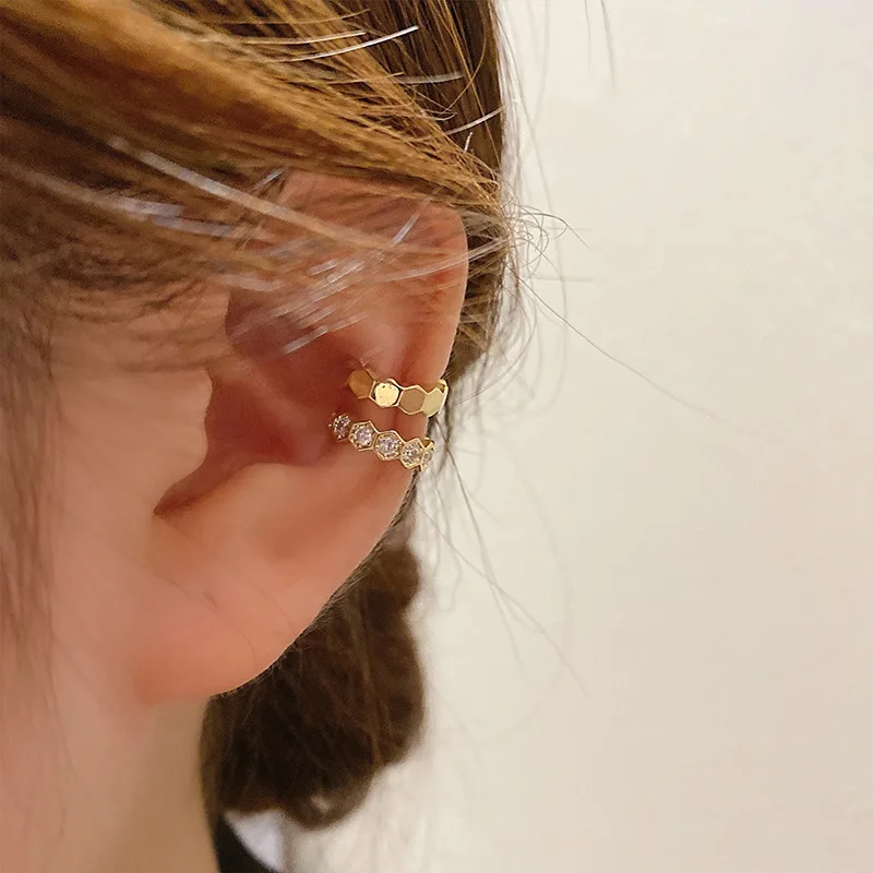 Real Gold Plated Geometric Zircon Earrings Without Ear Holes, Cool Style, Fashionable Design, Clips, And Versatile
Real Gold Plated Geometric Zircon Earrings Without Ear Holes, Cool Style, Fashionable Design, Clips, And Versatile