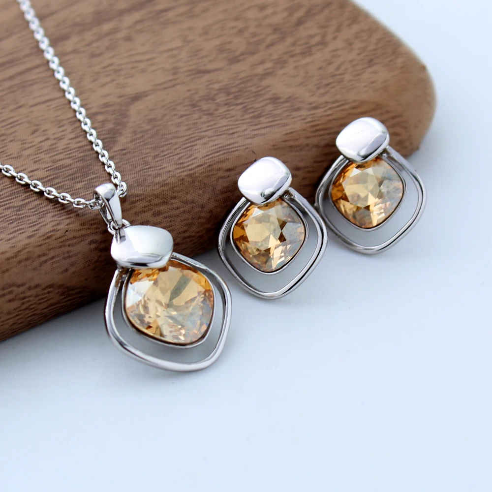 New Fashion Unique Square Crystal Design Jewelry Set For Women Stud Earrings Necklace Sets Wedding Bridal Ladies Jewellery Gifts
New Fashion Unique Square Crystal Design Jewelry Set For Women Stud Earrings Necklace Sets Wedding Bridal Ladies Jewellery Gifts