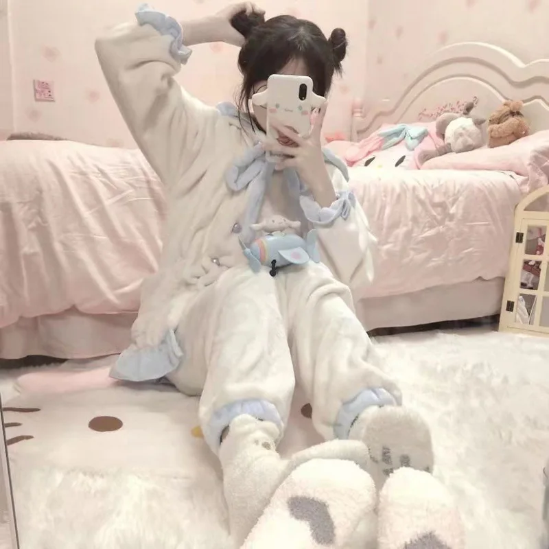 Kawaii Cinnamoroll Hellow Kittys Sanrio Плюшевые Зимние коралловые флисовые пижамы комплект из двух частей мультфильм милые Аниме Игрушки для девочек подаро...
Kawaii Cinnamoroll Hellow Kittys Sanrio Плюшевые Зимние коралловые флисовые пижамы комплект из двух частей мультфильм милые Аниме Игрушки для девочек подаро...