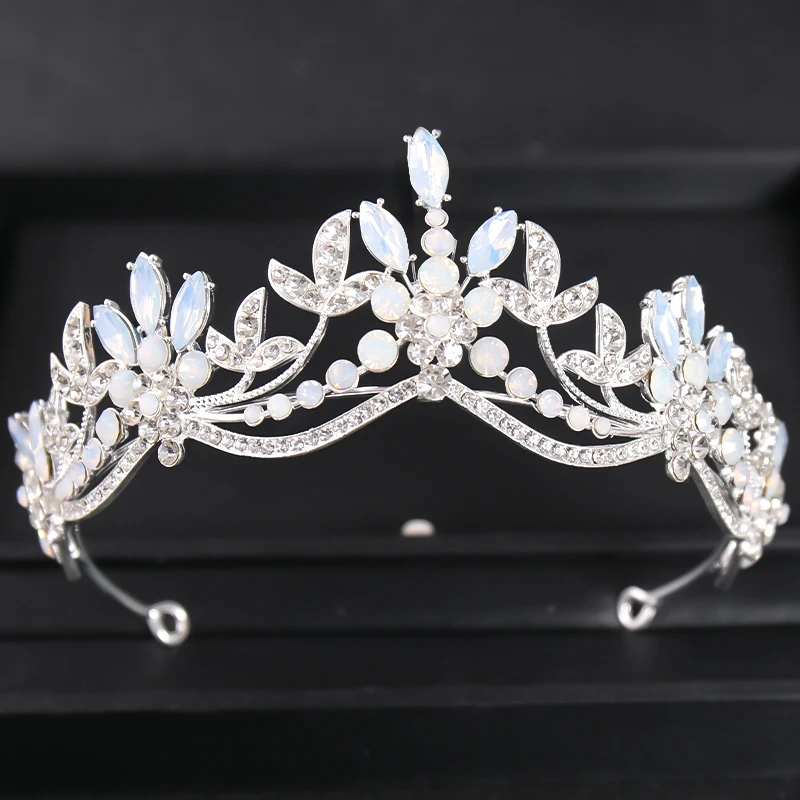Baroque Vintage Crystal Leaf Beads Tiaras Rhinestone Queen Crowns Wedding Hair Accessories Bridal Hair Jewelry Headband Diadem
Baroque Vintage Crystal Leaf Beads Tiaras Rhinestone Queen Crowns Wedding Hair Accessories Bridal Hair Jewelry Headband Diadem