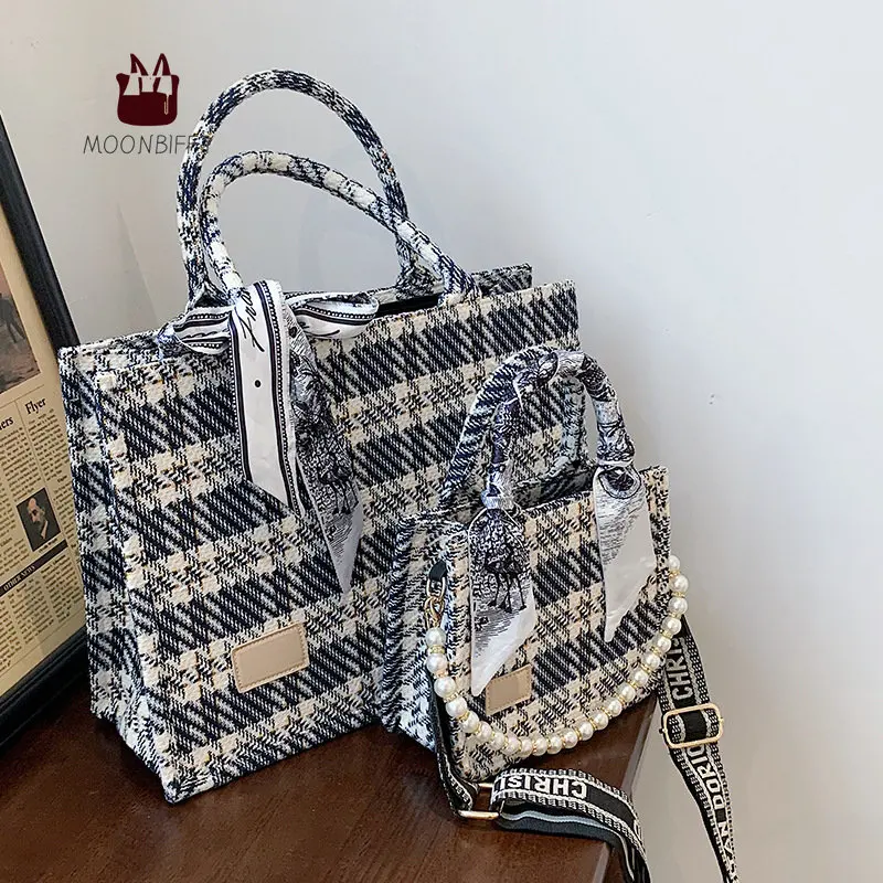 Women Tote Bag New Retro Plaid Canvas Women's Bags Fashion Pearl Chain Handbag Solid Color Tow Size Trendy Shoulder Bag
Women Tote Bag New Retro Plaid Canvas Women's Bags Fashion Pearl Chain Handbag Solid Color Tow Size Trendy Shoulder Bag
